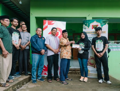 Foto Pertama (diatas)